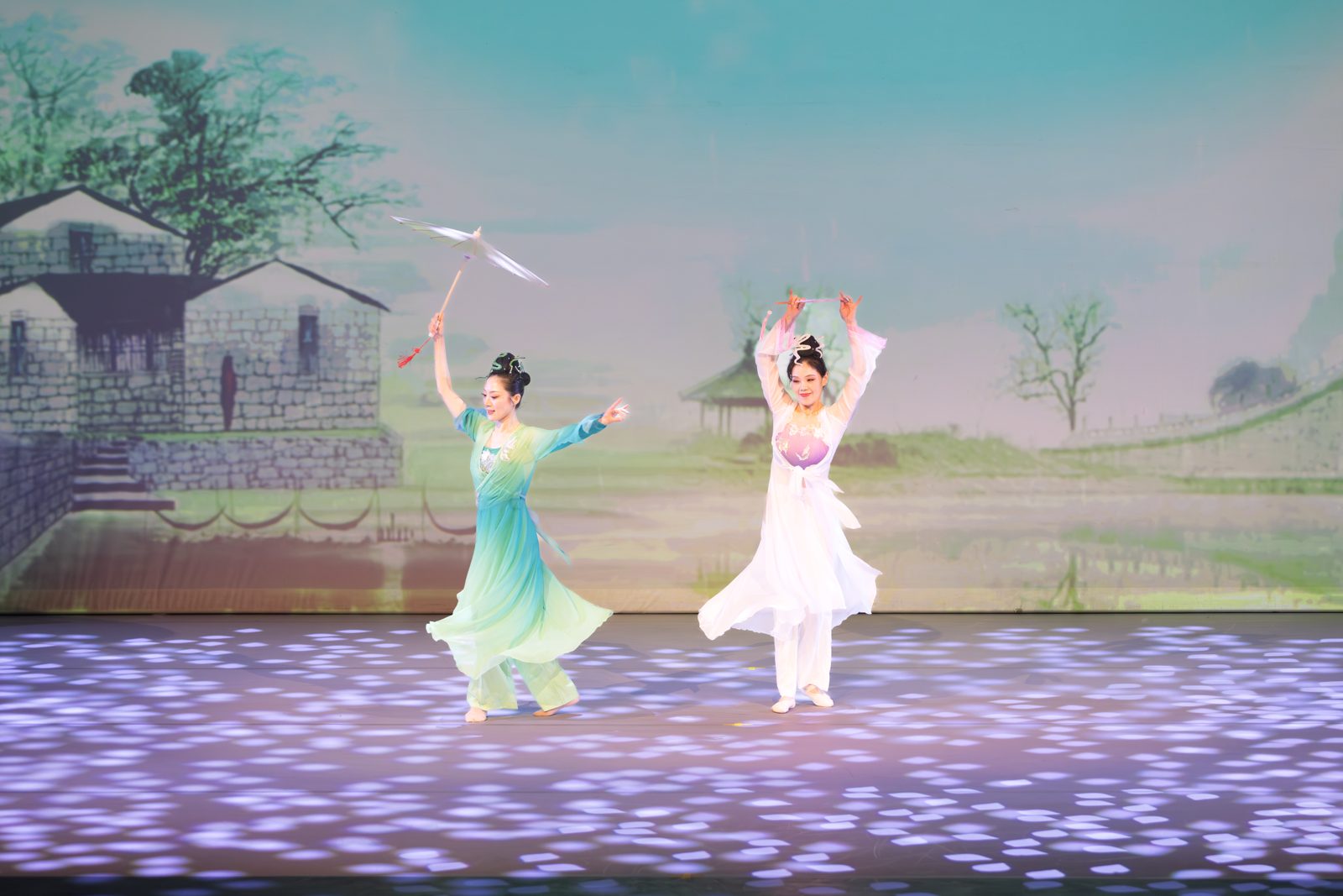 Dance Poems in the Long History of the Chinese Nation — 9