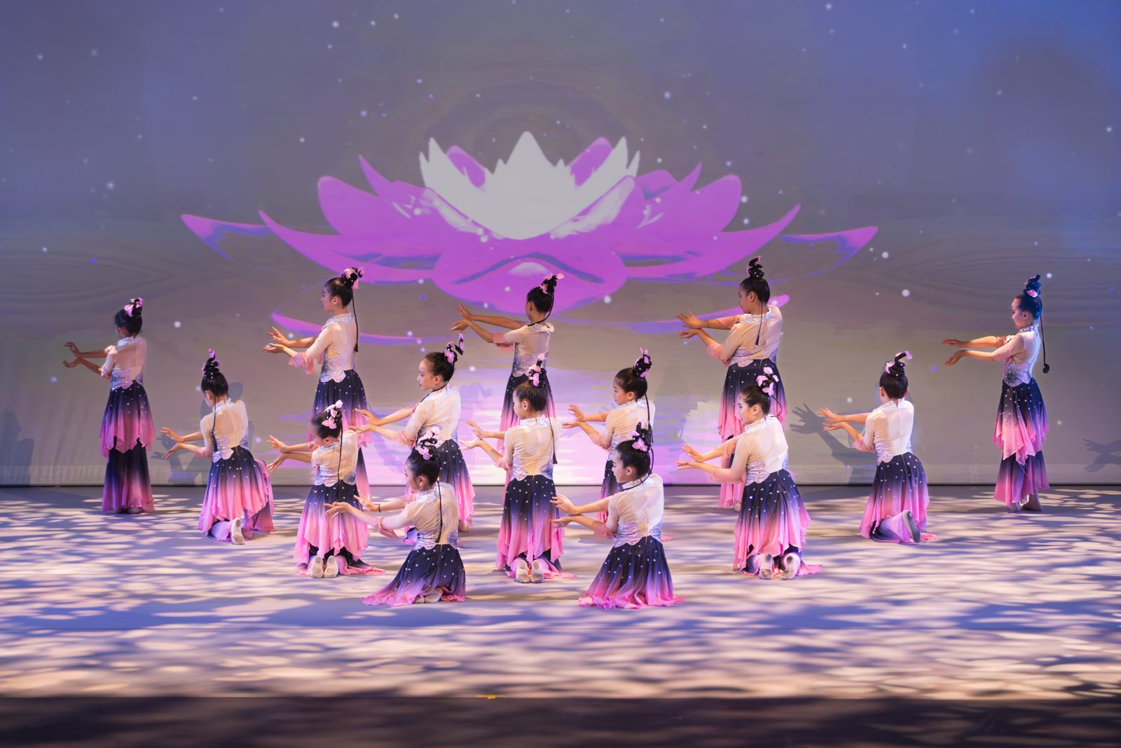 Dance Poems in the Long History of the Chinese Nation — 11
