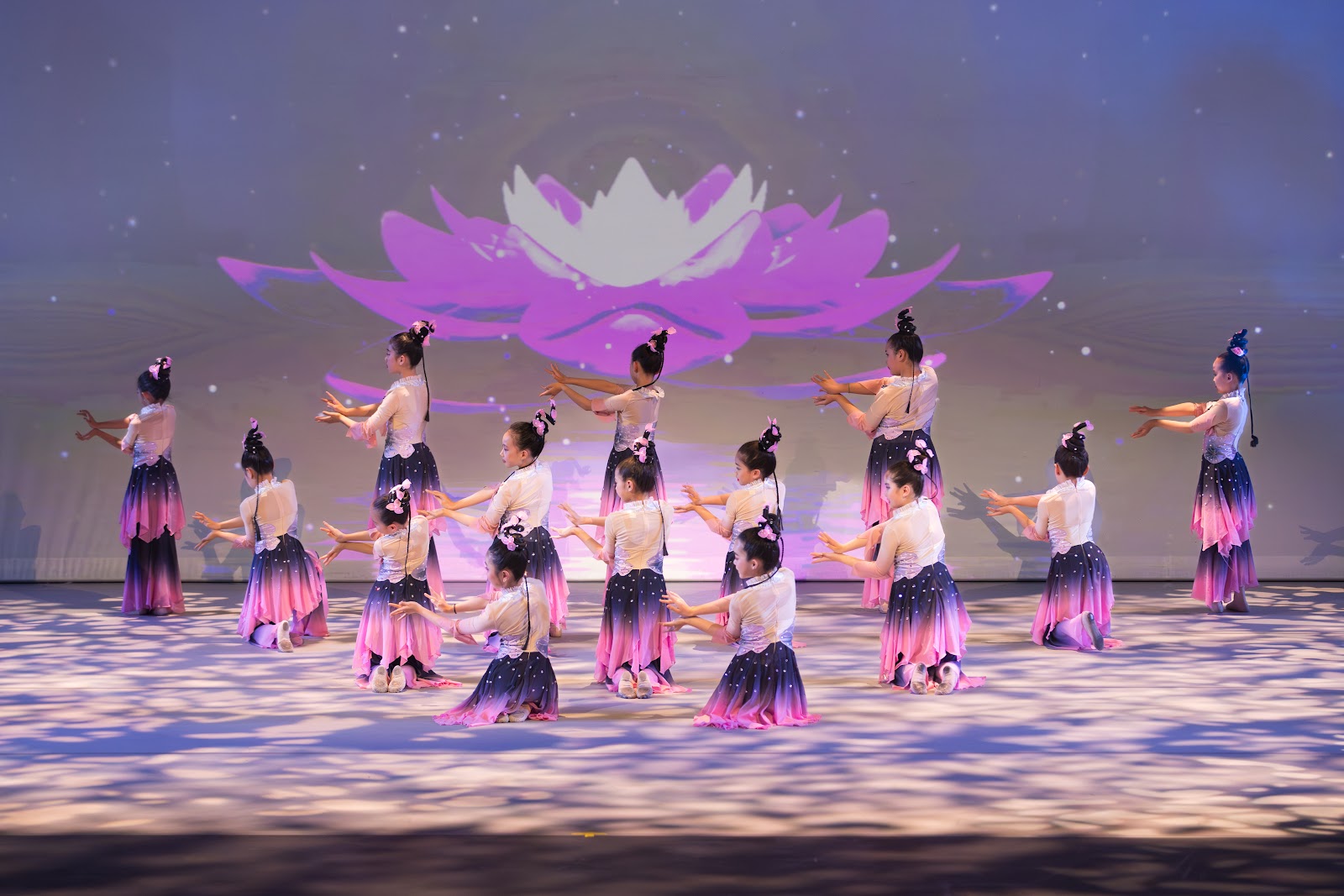 Dance Poems in the Long History of the Chinese Nation — 11